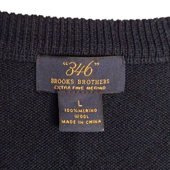 Brooks Brothers 346 Extra Fine Merino Wool V-Neck Sweater Vest, Large, Navy/Gray - Picture 7 of 8